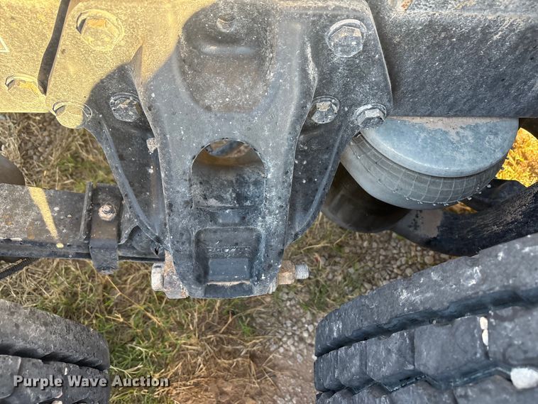 image for item EF6163 2018 Kenworth T680 semi truck