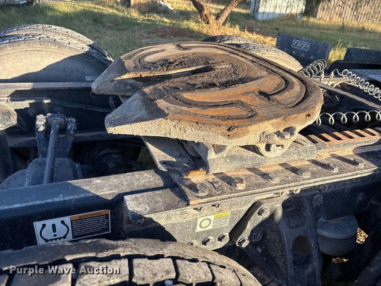 image for item EF6163 2018 Kenworth T680 semi truck