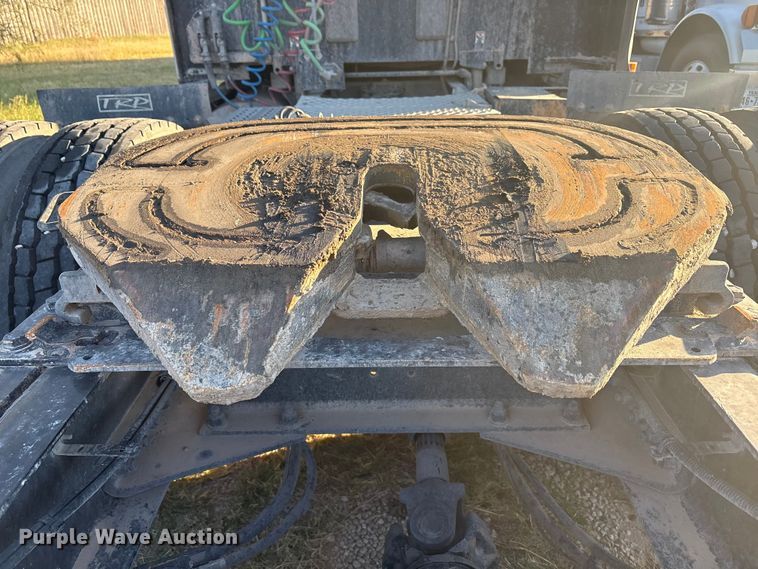 image for item EF6163 2018 Kenworth T680 semi truck