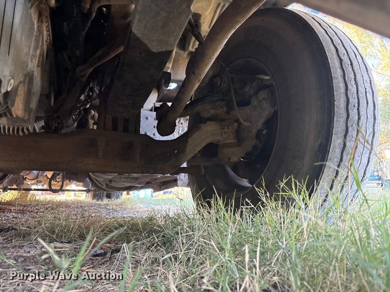 image for item EF6163 2018 Kenworth T680 semi truck