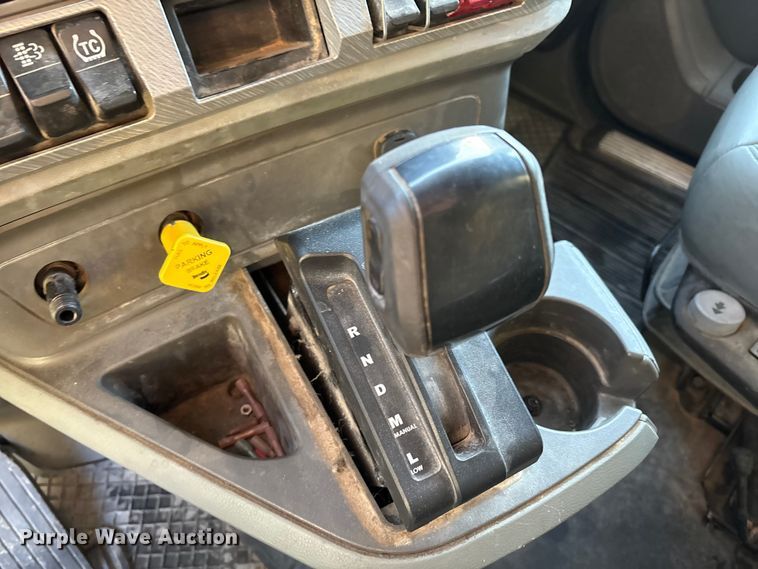 image for item EF6163 2018 Kenworth T680 semi truck