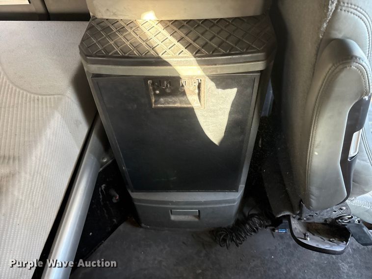 image for item EF6163 2018 Kenworth T680 semi truck