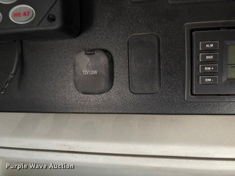 image for item EF6163 2018 Kenworth T680 semi truck