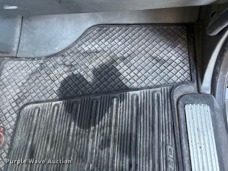 image for item EF6163 2018 Kenworth T680 semi truck