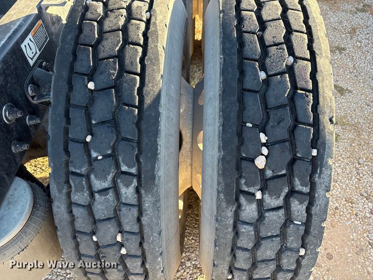 image for item EF6163 2018 Kenworth T680 semi truck