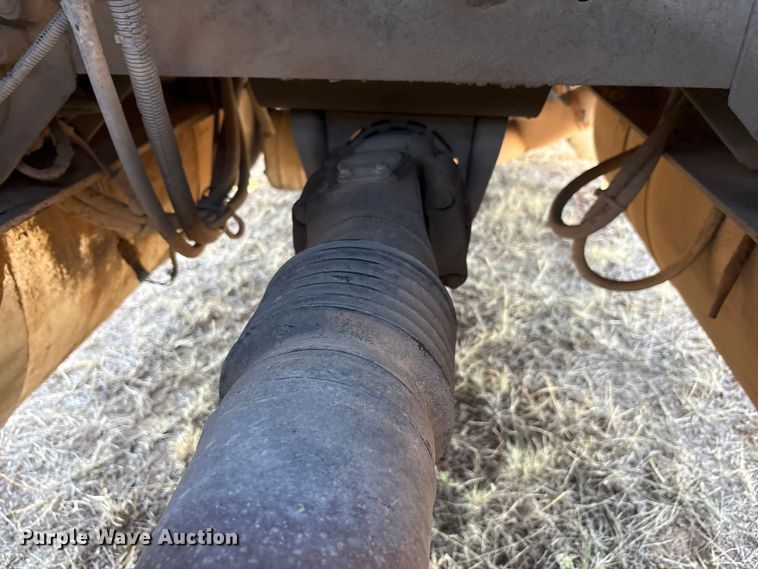 image for item EF6180 2007 Peterbilt 379 semi truck