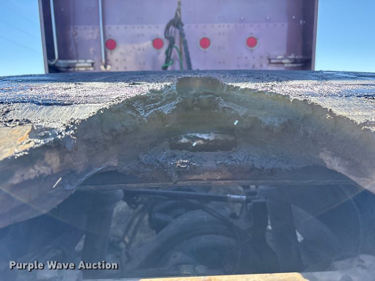 image for item EF6180 2007 Peterbilt 379 semi truck