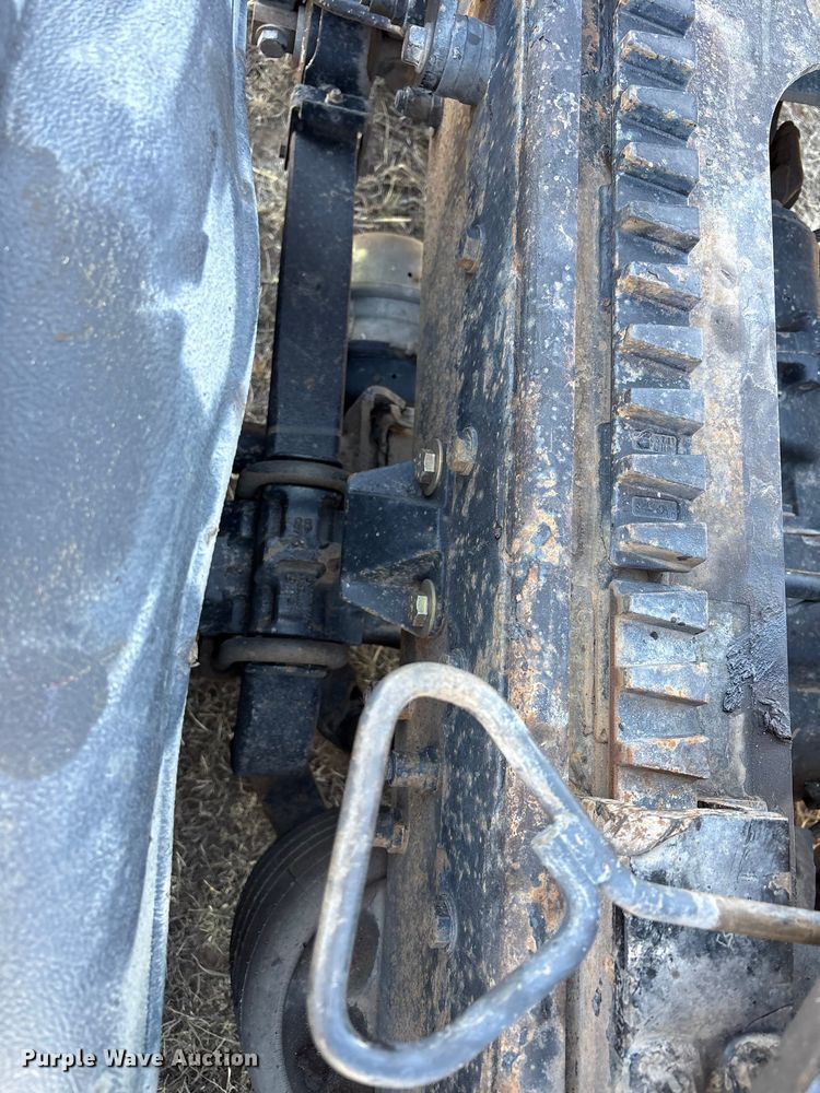 image for item EF6180 2007 Peterbilt 379 semi truck