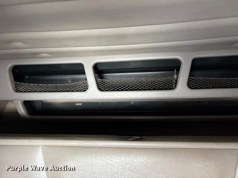 image for item EF6180 2007 Peterbilt 379 semi truck