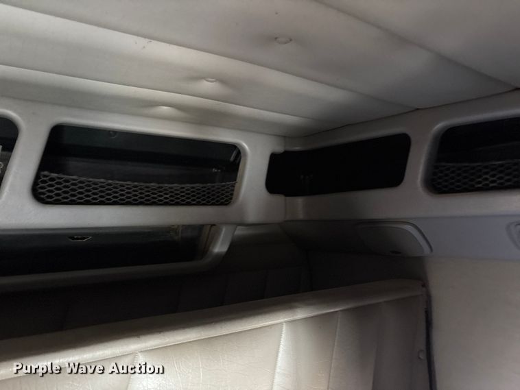 image for item EF6180 2007 Peterbilt 379 semi truck