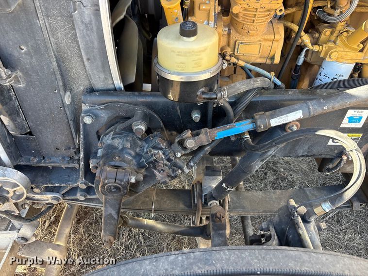 image for item EF6180 2007 Peterbilt 379 semi truck