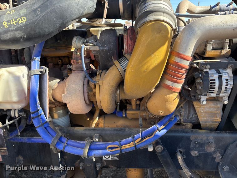 image for item EF6180 2007 Peterbilt 379 semi truck