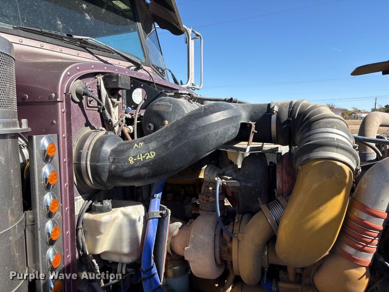 image for item EF6180 2007 Peterbilt 379 semi truck