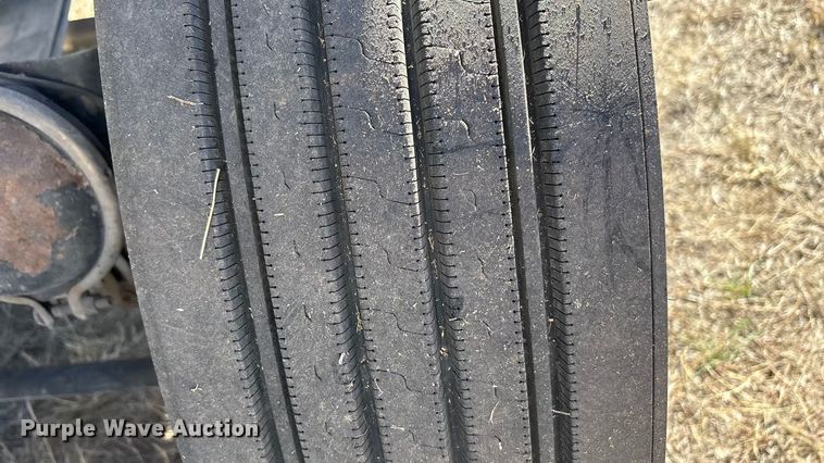 image for item EF6180 2007 Peterbilt 379 semi truck