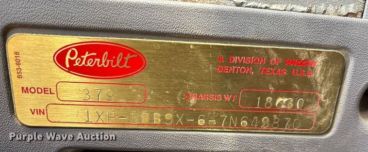 image for item EF6180 2007 Peterbilt 379 semi truck