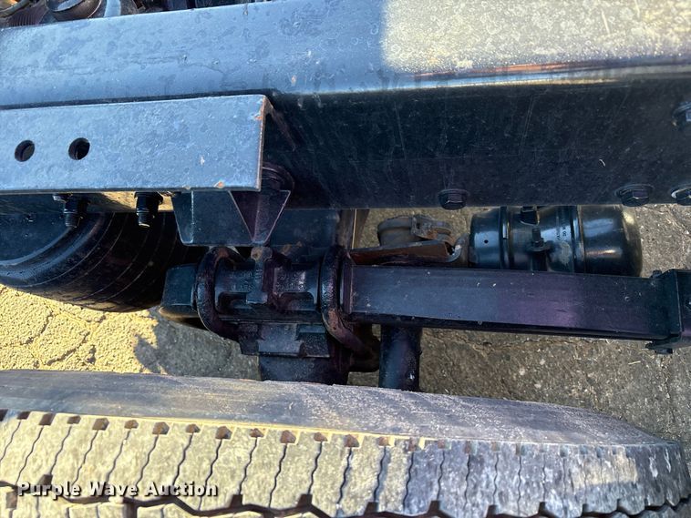 image for item EF6183 2019 Kenworth T680 semi truck