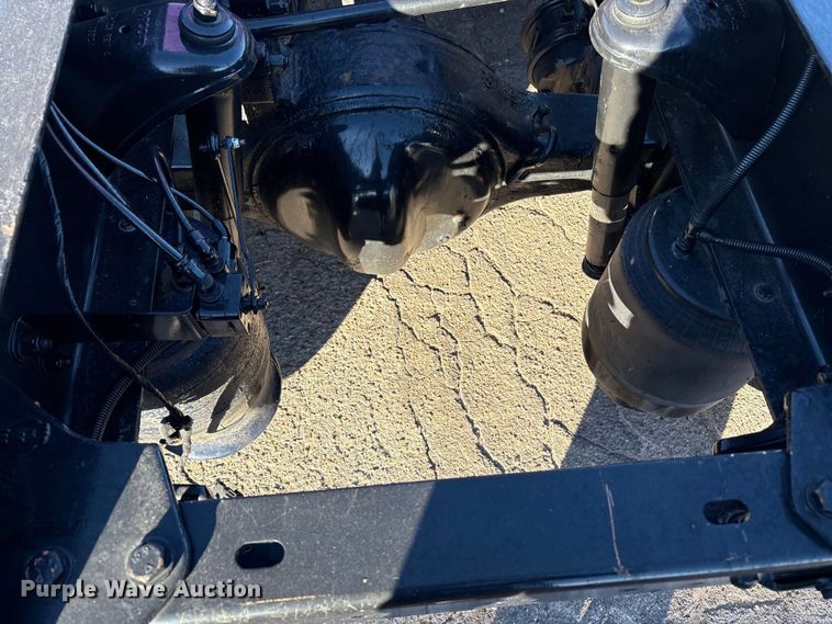 image for item EF6183 2019 Kenworth T680 semi truck