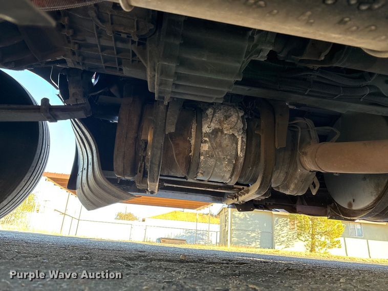 image for item EF6183 2019 Kenworth T680 semi truck