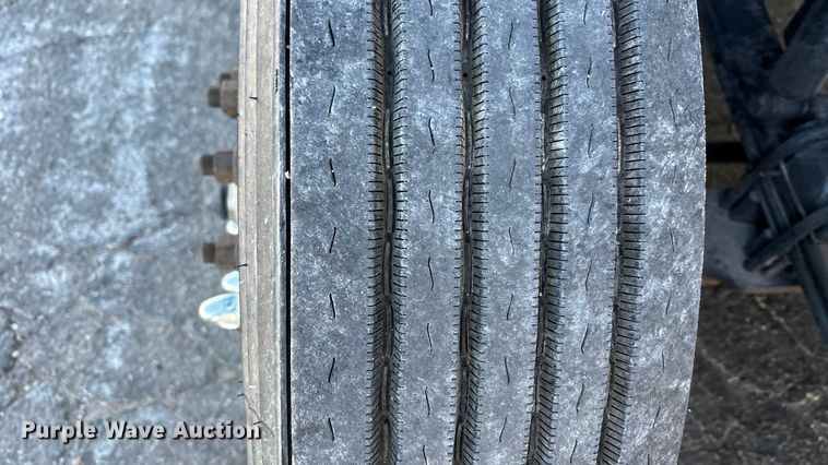 image for item EF6183 2019 Kenworth T680 semi truck