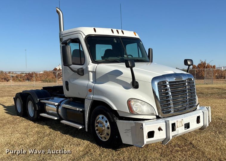 CAMIóN 2015 FREIGHTLINER