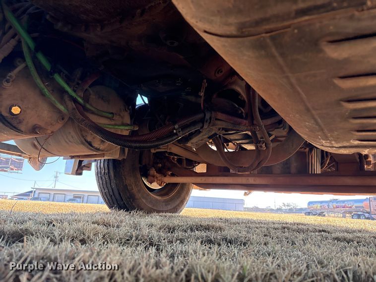 image for item EF6188 2015 Freightliner Cascadia 125 semi truck