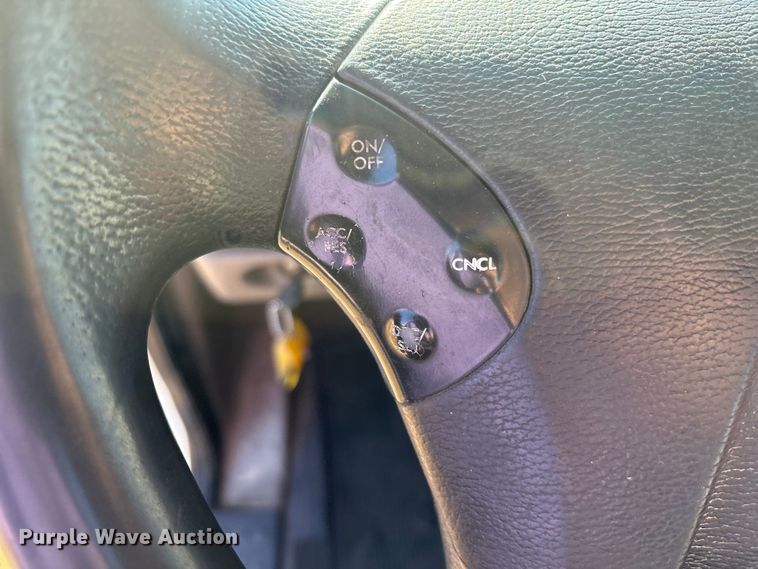 image for item EF6188 2015 Freightliner Cascadia 125 semi truck