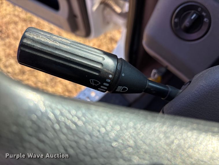 image for item EF6188 2015 Freightliner Cascadia 125 semi truck