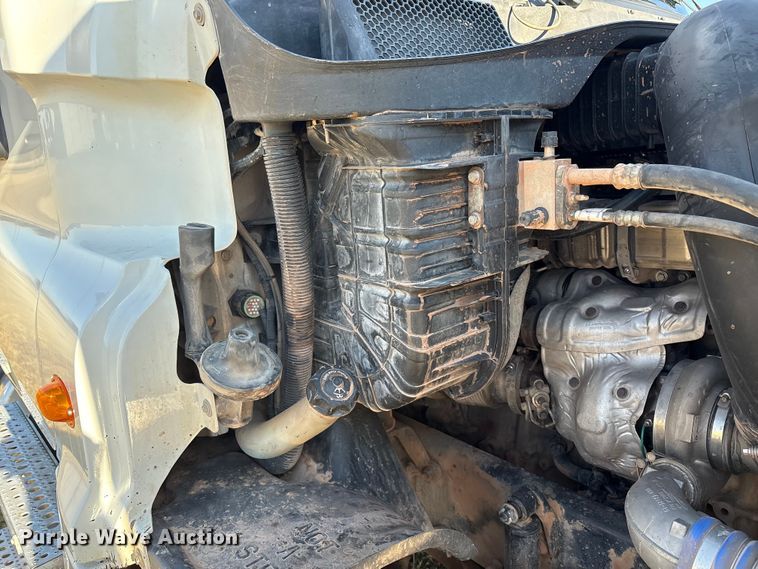 image for item EF6188 2015 Freightliner Cascadia 125 semi truck