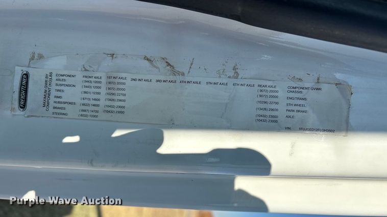 image for item EF6188 2015 Freightliner Cascadia 125 semi truck