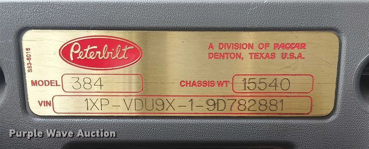 image for item EG1679 2009 Peterbilt 384 semi truck