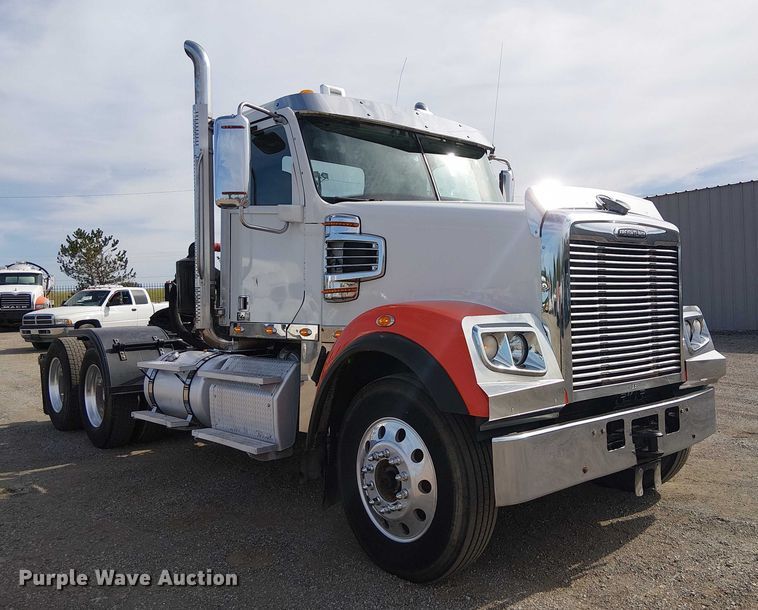 CAMIóN 2018 FREIGHTLINER