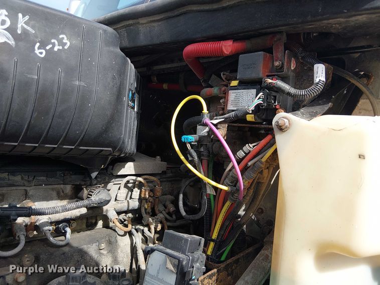 image for item EG1680 2018 Freightliner SD122 semi truck