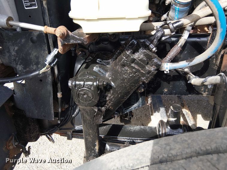 image for item EG1680 2018 Freightliner SD122 semi truck