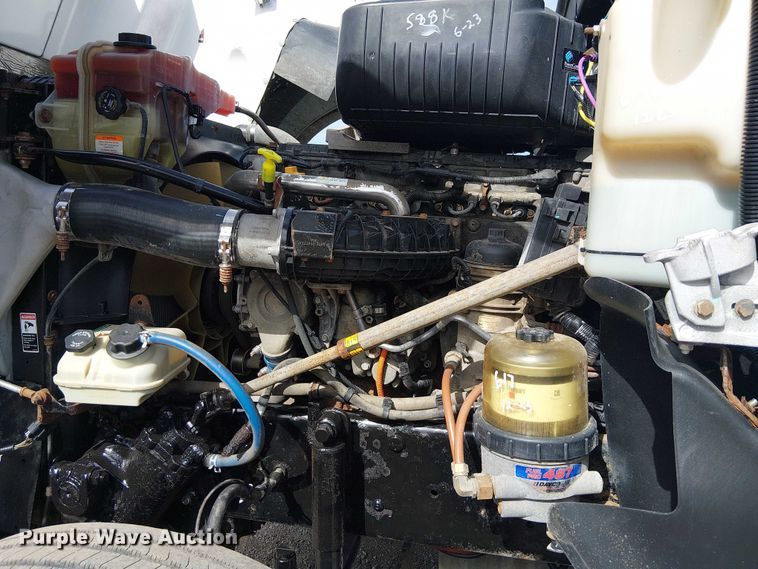 image for item EG1680 2018 Freightliner SD122 semi truck