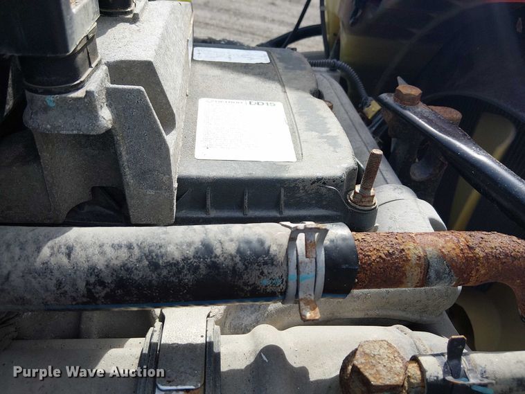 image for item EG1680 2018 Freightliner SD122 semi truck