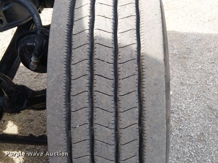 image for item EG1680 2018 Freightliner SD122 semi truck