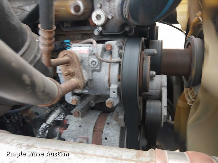 image for item EG1681 2016 Freightliner Cascadia semi truck