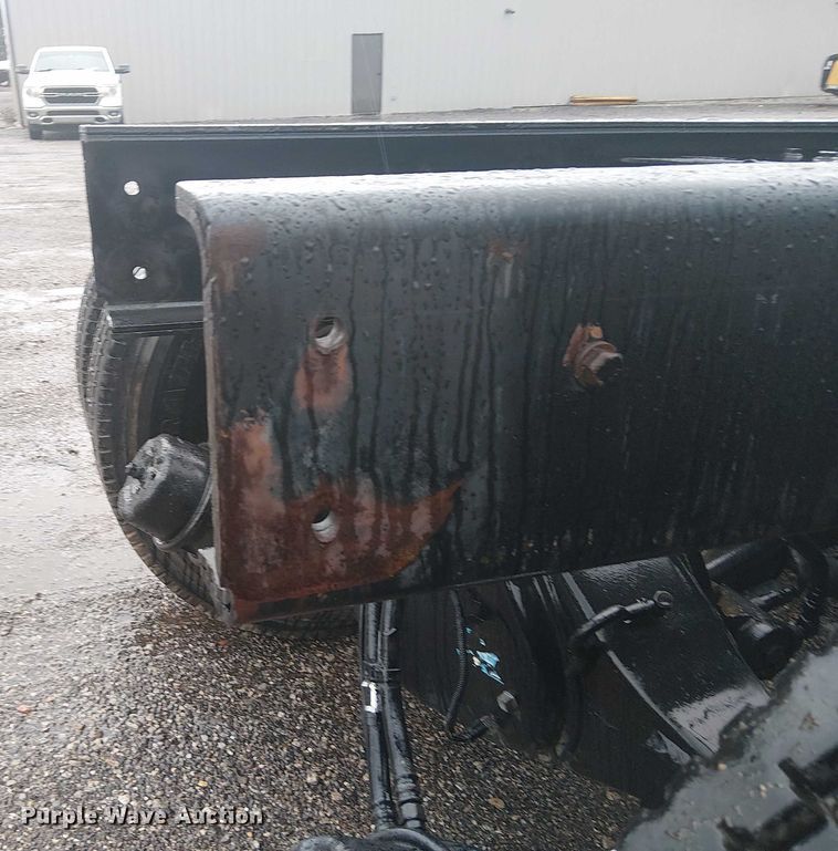 image for item EG1686 2009 Kenworth T800 truck cab and chassis