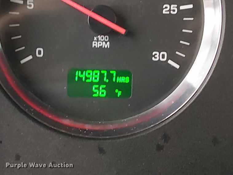 image for item EG1686 2009 Kenworth T800 truck cab and chassis