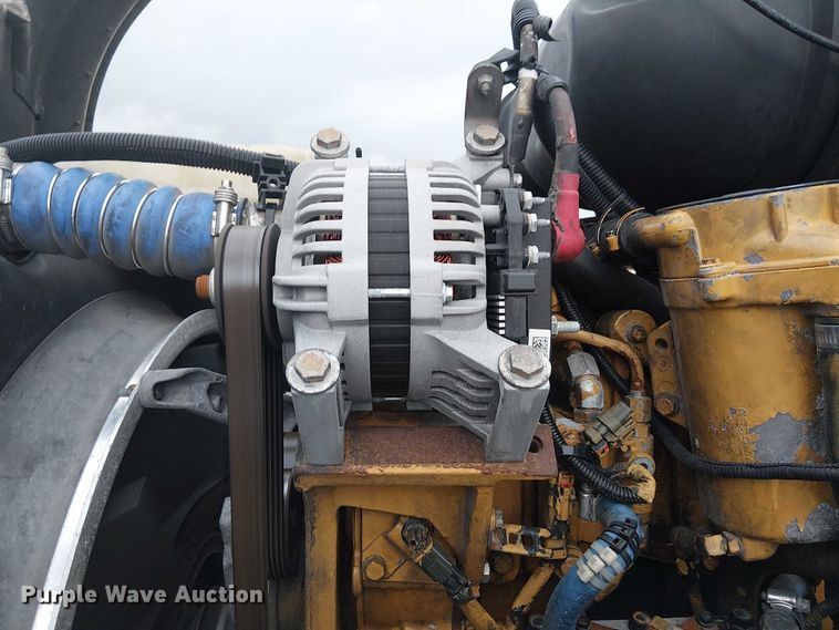 image for item EG1686 2009 Kenworth T800 truck cab and chassis