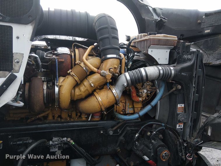 image for item EG1686 2009 Kenworth T800 truck cab and chassis