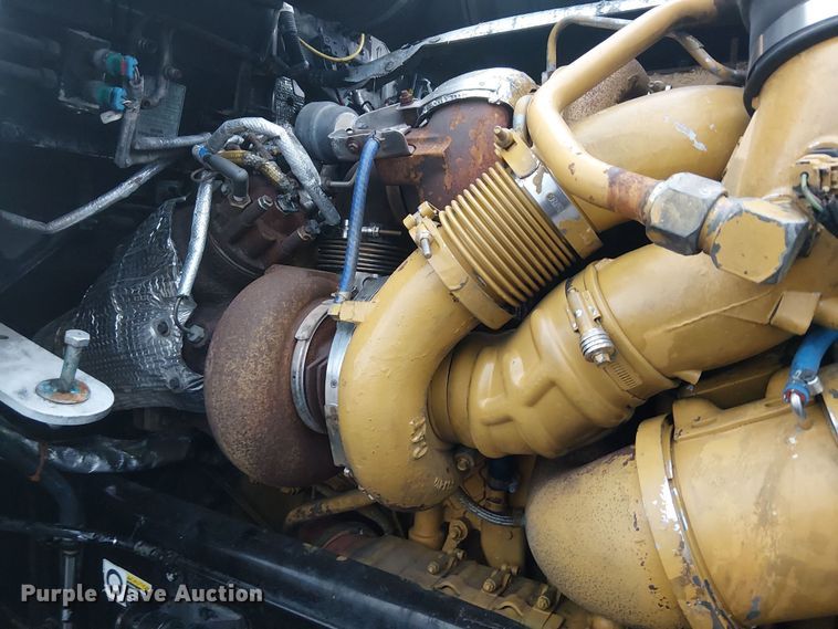 image for item EG1686 2009 Kenworth T800 truck cab and chassis