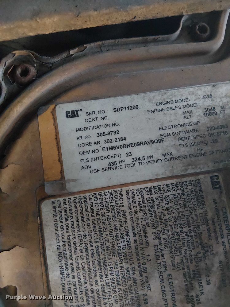 image for item EG1686 2009 Kenworth T800 truck cab and chassis