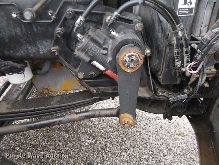 image for item EG1686 2009 Kenworth T800 truck cab and chassis