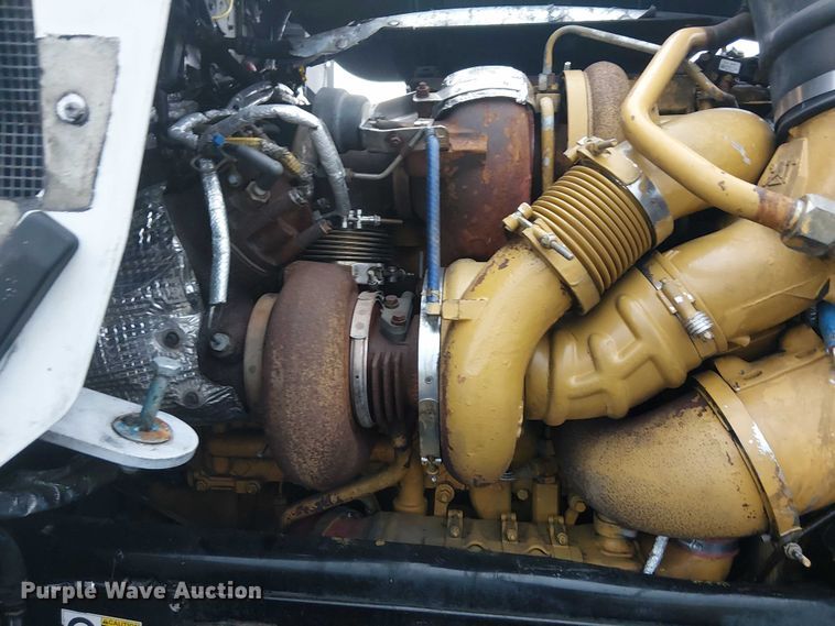 image for item EG1686 2009 Kenworth T800 truck cab and chassis