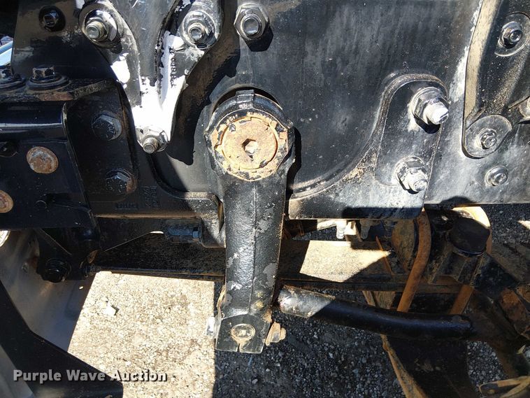 image for item EG1699 2018 Mack CHU613  semi truck