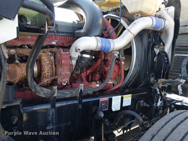 image for item EG1699 2018 Mack CHU613  semi truck