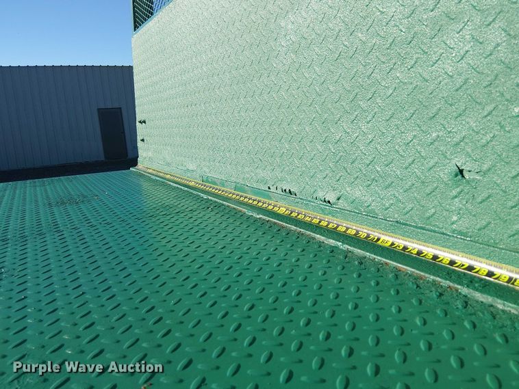 image for item EG1705 2007 Peterbilt 340 flatbed truck