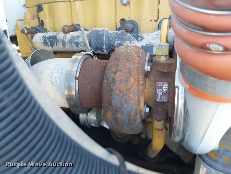 image for item EG1705 2007 Peterbilt 340 flatbed truck