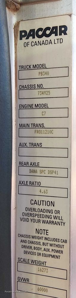 image for item EG1705 2007 Peterbilt 340 flatbed truck